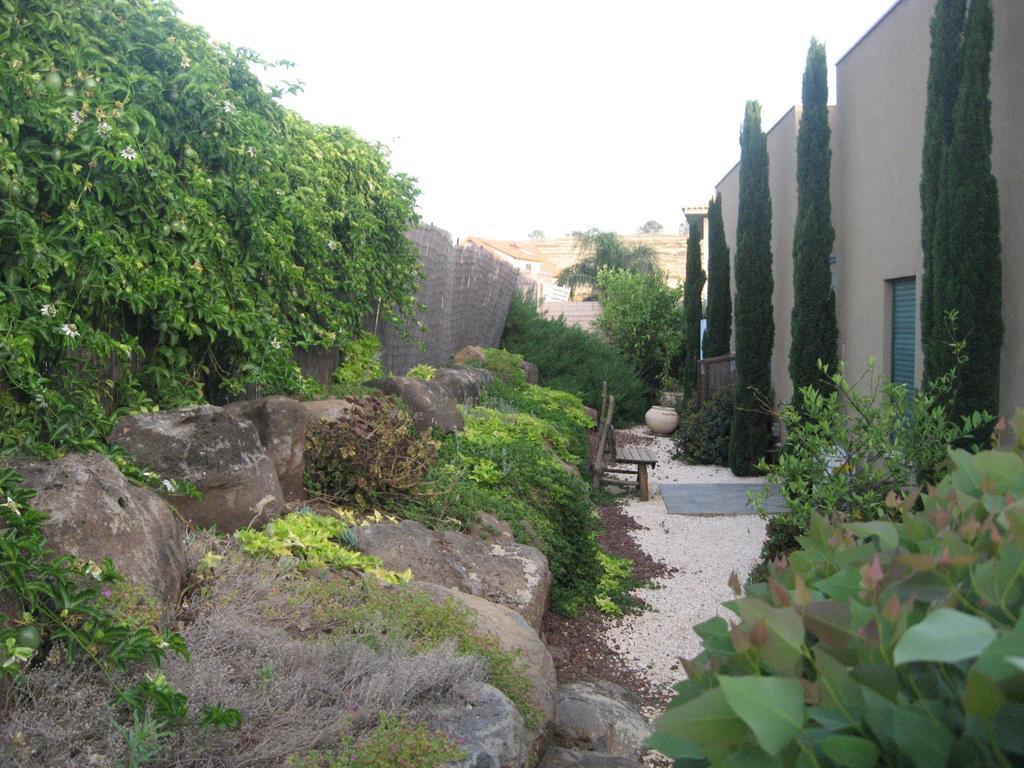 Tenebagolan Suites Zimmers Had Nes Εξωτερικό φωτογραφία