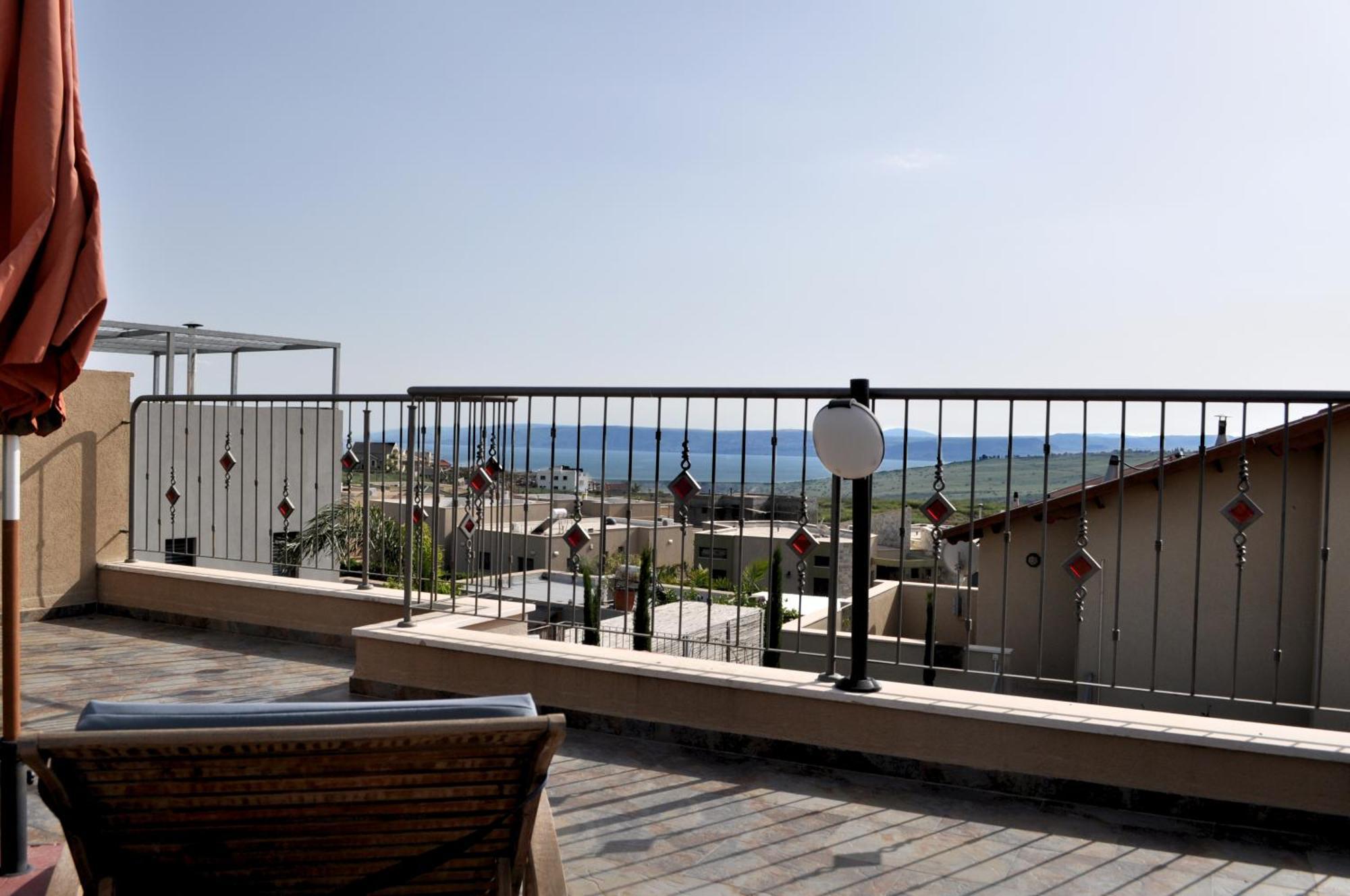 Tenebagolan Suites Zimmers Had Nes Εξωτερικό φωτογραφία