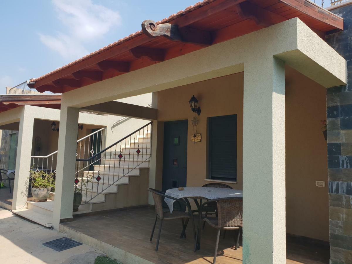 Tenebagolan Suites Zimmers Had Nes Εξωτερικό φωτογραφία