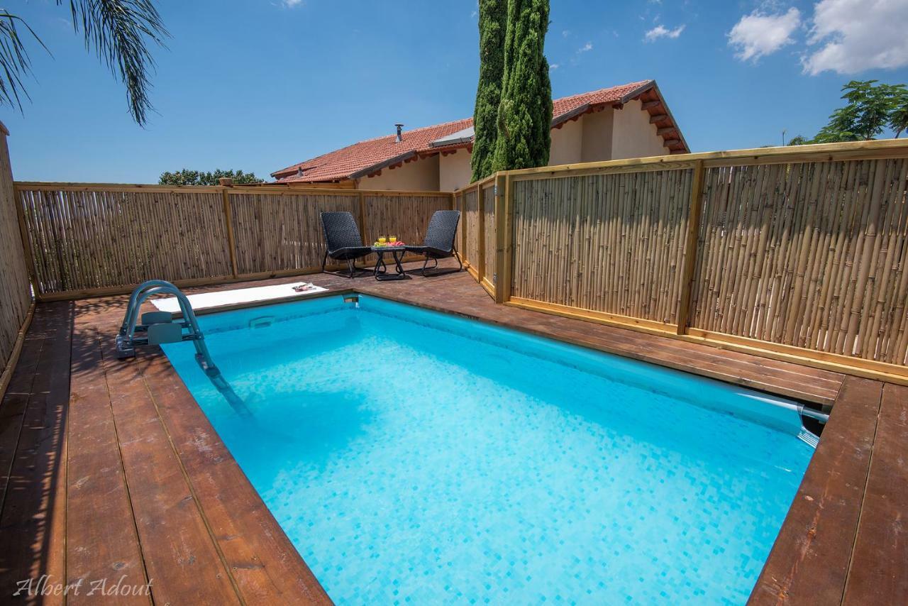 Tenebagolan Suites Zimmers Had Nes Εξωτερικό φωτογραφία